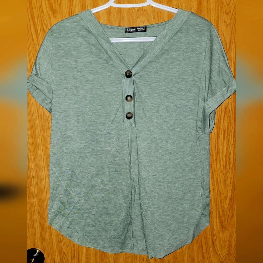 Shein tee